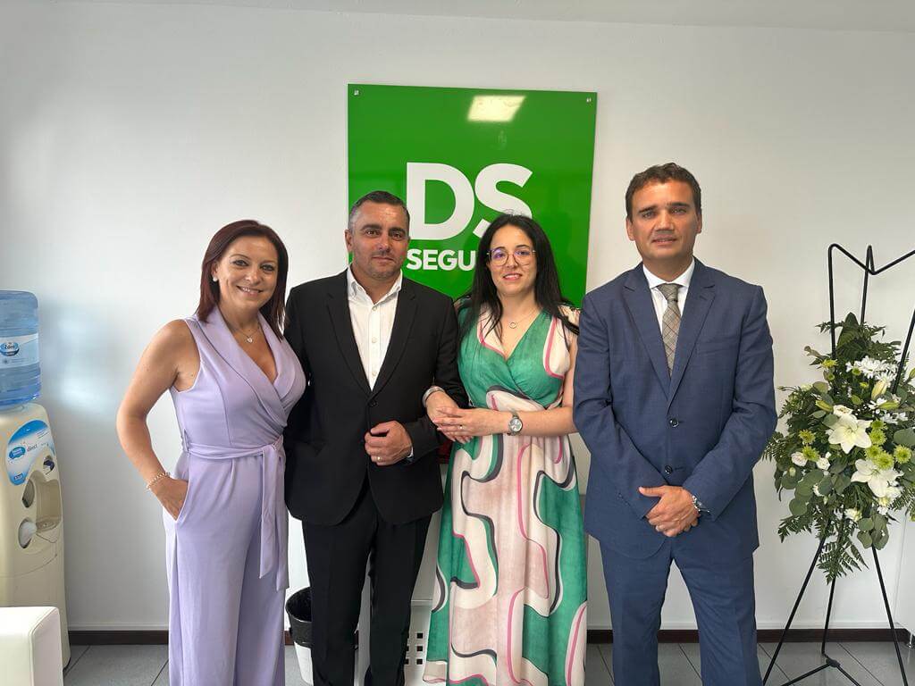 Abertura DS SEGUROS VALE DE CAMBRA